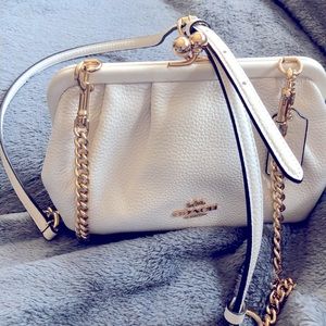 Coach crossbody kiss lock bag nwot.